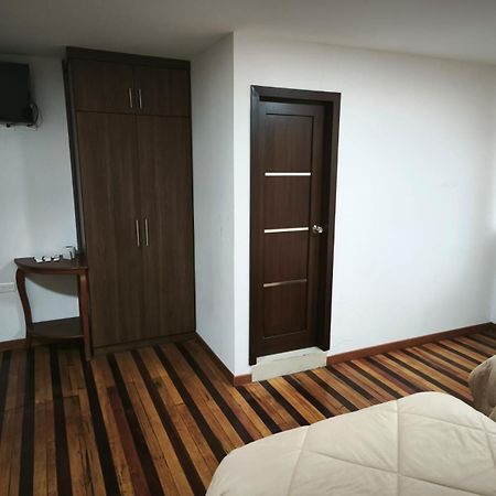 Hostal Pucará Loja Esterno foto