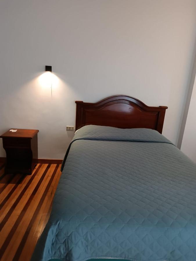 Hostal Pucará Loja Esterno foto