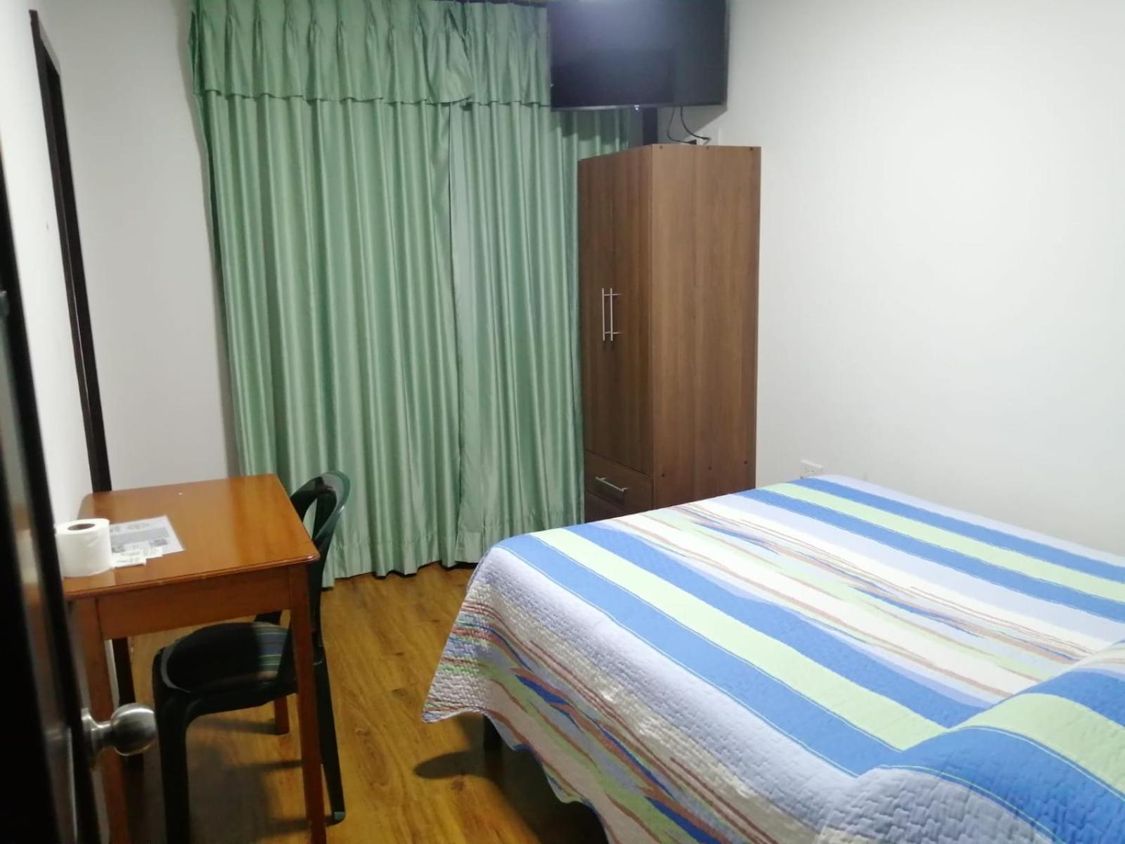 Hostal Pucará Loja Esterno foto