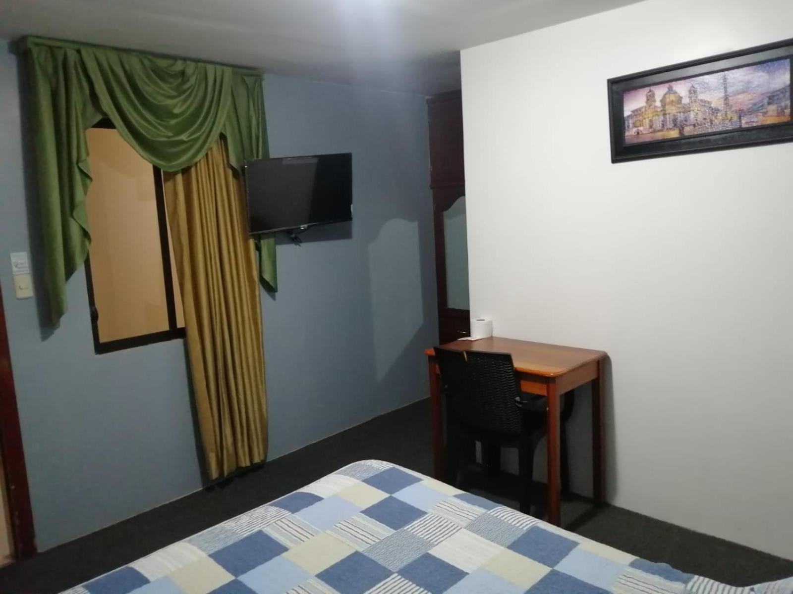 Hostal Pucará Loja Esterno foto