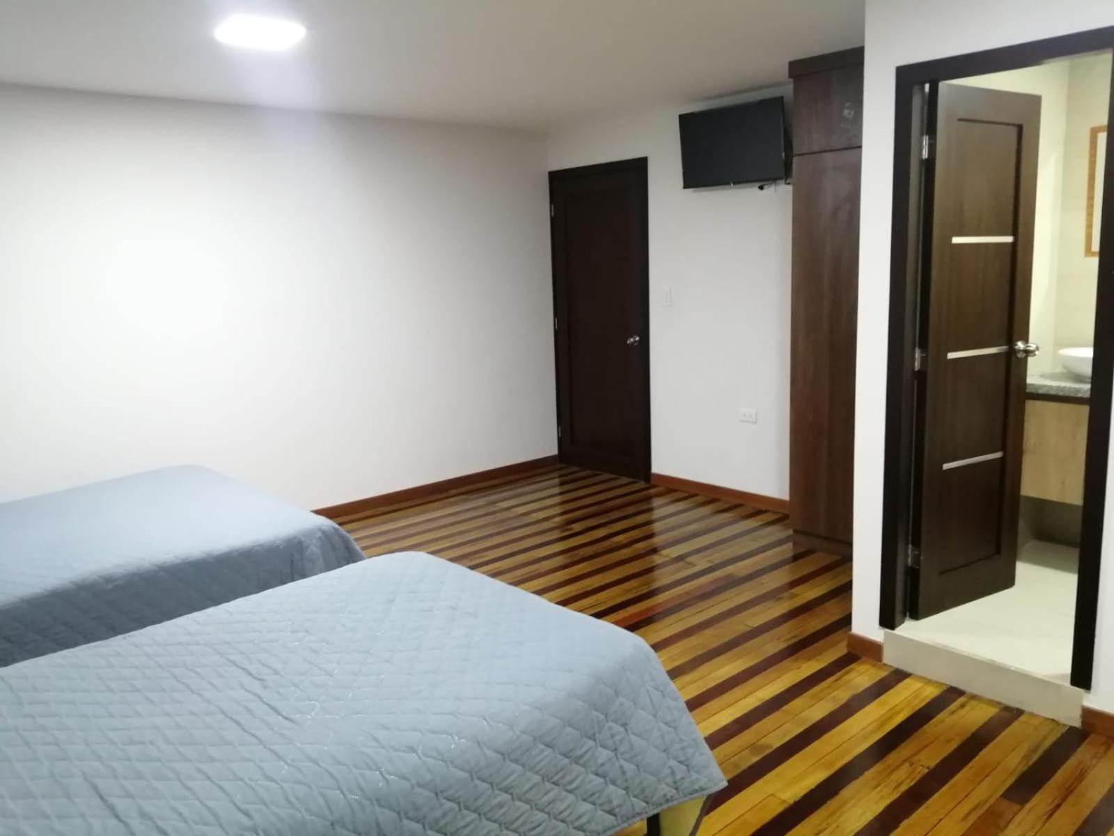 Hostal Pucará Loja Esterno foto