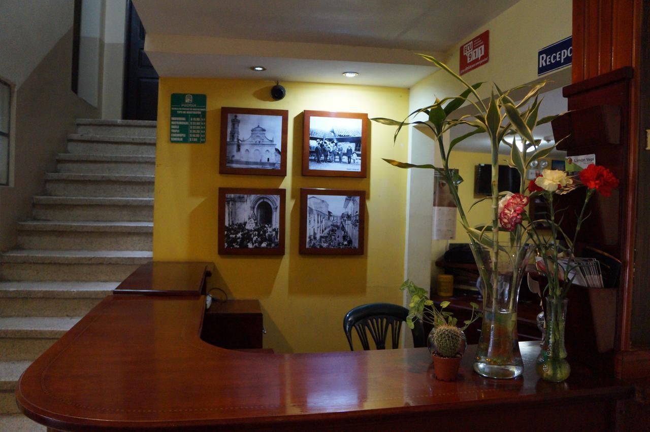 Hostal Pucará Loja Esterno foto